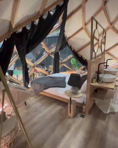 SUITE CHAMBRE BUBBLE DOME HABITAT INSOLITE HEBERGEMENT INSOLITE ATYPIQUE ET UNIQUE